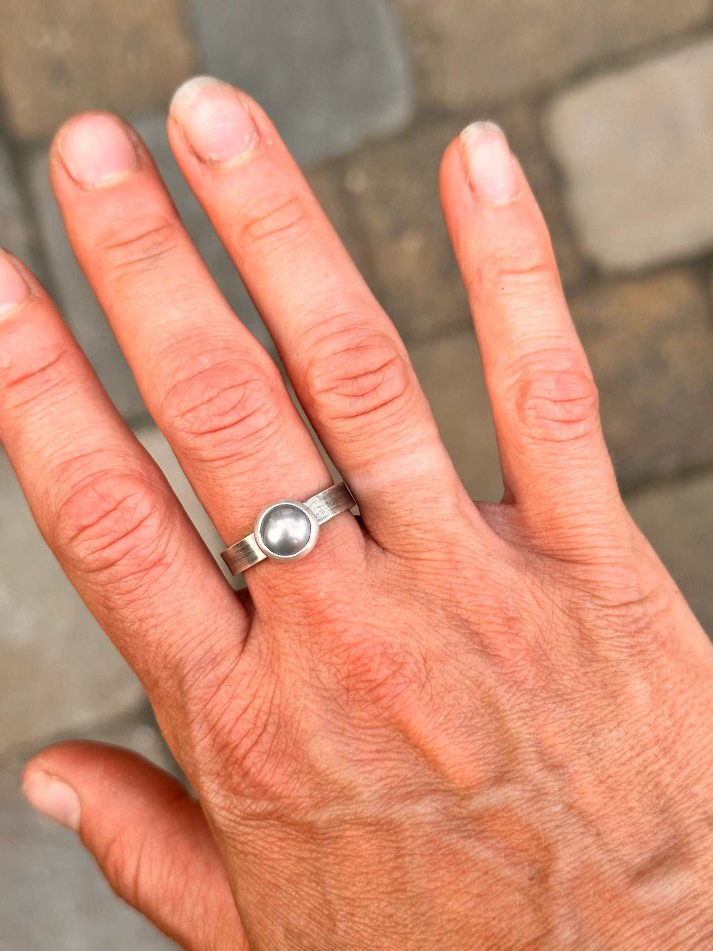 Silver Pearl size 7.75